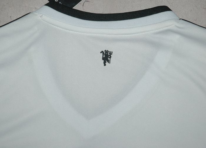Manchester United 2015-16 White Away Soccer Jersey - Click Image to Close